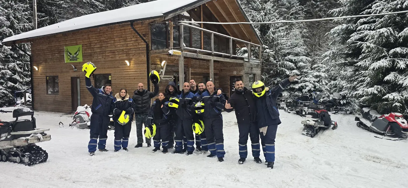 Tour en motoneige dans les Carpates