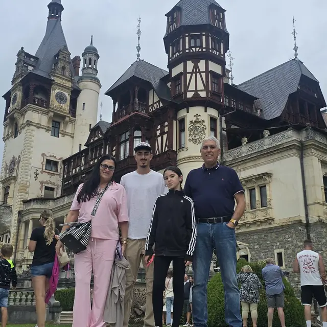 Château de Peleș — Romanian Unique Tours 5